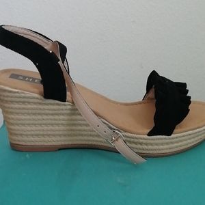 Beautiful wedge sandal with straps